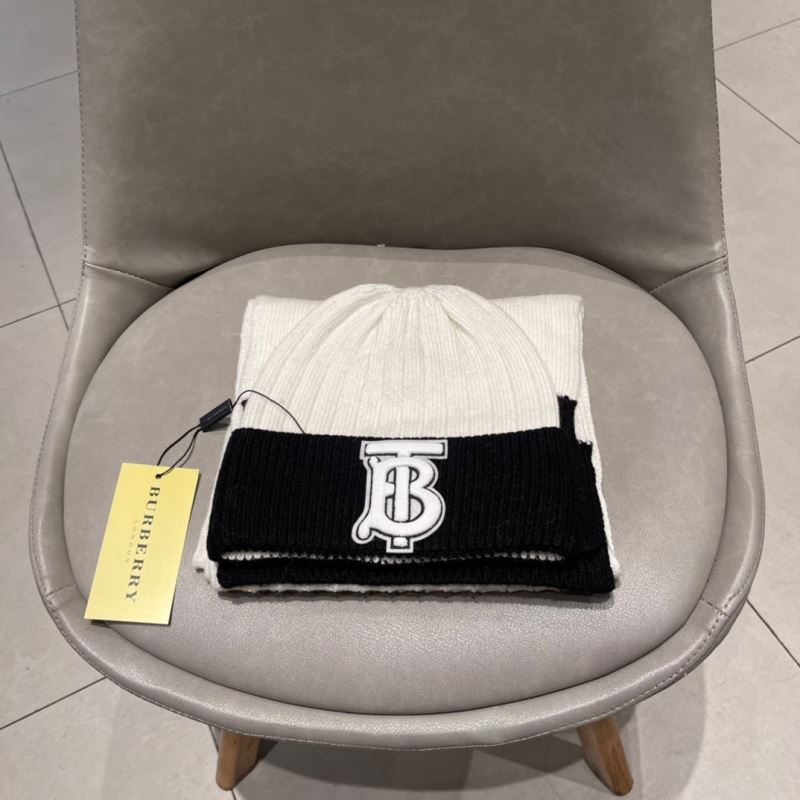 Burberry Caps Scarfs